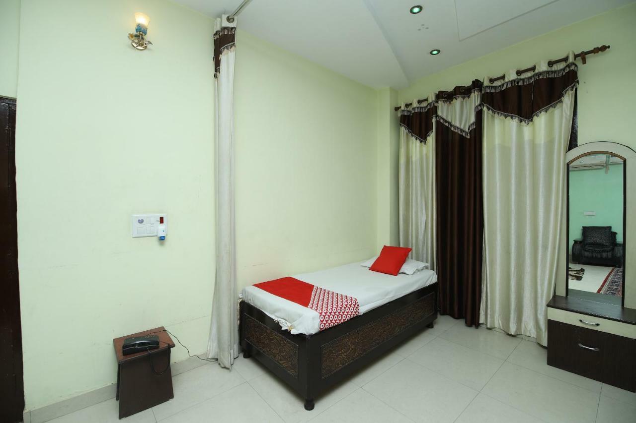 Hotel Deep Palace Jind 外观 照片