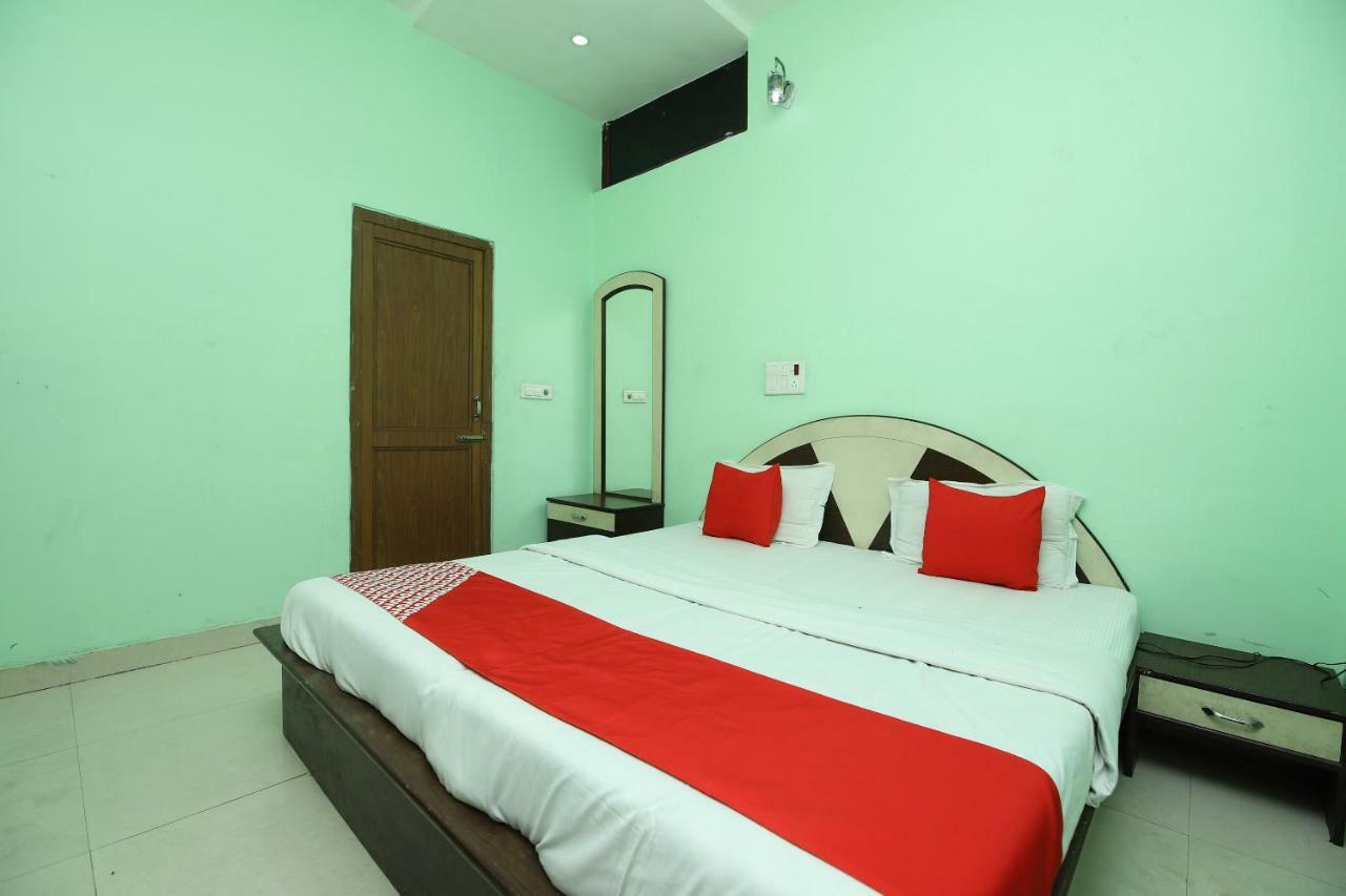 Hotel Deep Palace Jind 外观 照片